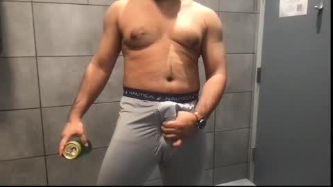 Snapshot of alexis69mm chatting on February 12, 9:01 pm Alex online show from February 12, 9:01 pm