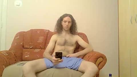 Snapshot of alexsergiu chatting on September 25, 12:20 am alexsergiu online show from September 25, 12:20 am