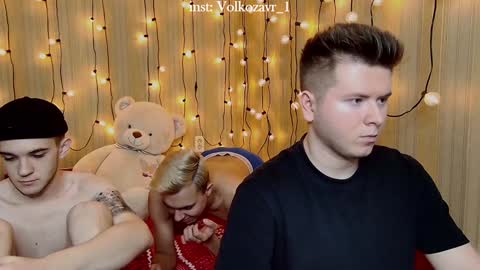 AlexDimaIgor online show from December 8, 10:03 pm