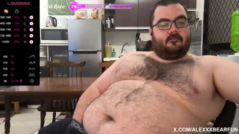 Snapshot of alexxxbear chatting on September 12, 11:49 pm alexxxbear online show from September 12, 11:49 pm