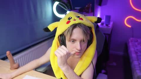 Alexycutie online show from January 12, 6:01 pm