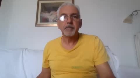 I wanna cum online show from September 28, 10:24 am