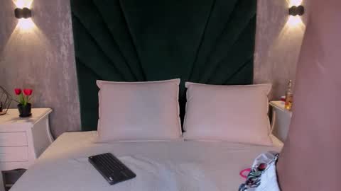  Alexis Etereo  online show from February 17, 7:24 pm