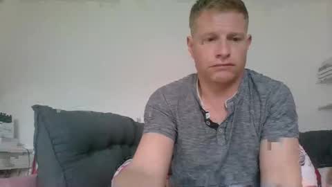 alles594462 online show from April 26, 8:01 am