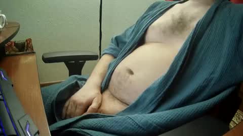 Snapshot of alonzomanly chatting on January 12, 2:35 am alonzomanly online show from January 12, 2:35 am