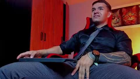 alpha_dominus_ online show from September 15, 4:14 am