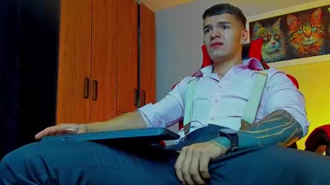 alpha_dominus_ online show from September 20, 4:12 am