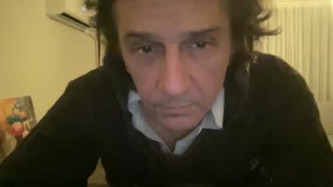 AlphAndre online show from December 15, 6:37 pm