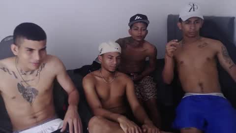 alphas_latins online show from May 29, 10:42 pm