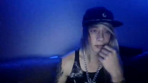 Snapshot of altboy010 chatting on September 16, 2:56 am altboy010 online show from September 16, 2:56 am