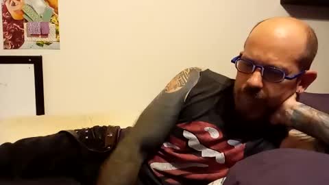 Snapshot of amunrethegod chatting on October 5, 7:18 pm amunrethegod online show from October 5, 7:18 pm