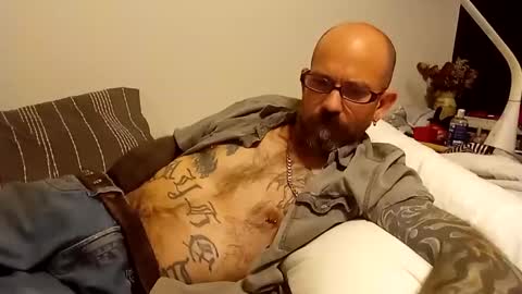 Snapshot of amunrethegod chatting on February 14, 8:15 pm amunrethegod online show from February 14, 8:15 pm