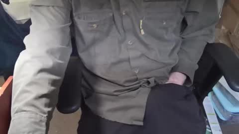 A online show from November 14, 9:16 pm