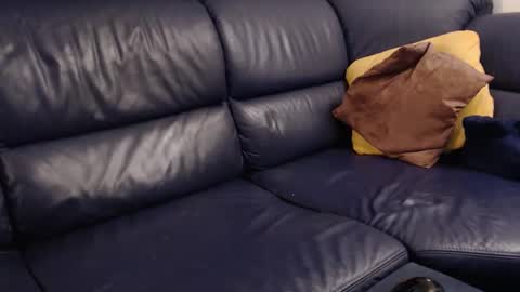 analbottom2 online show from April 19, 8:44 pm