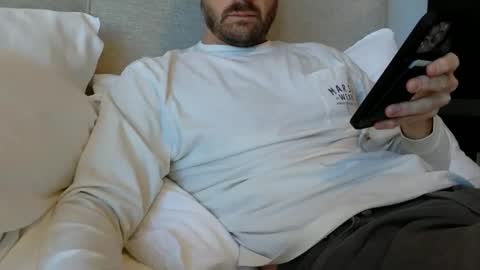 Andees222 online show from February 9, 9:30 pm