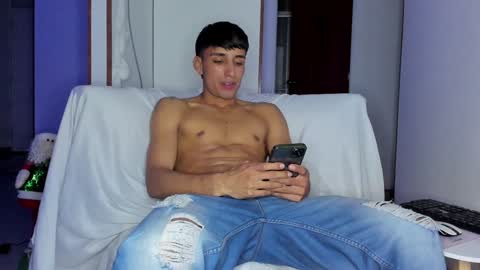 Ander Arias online show from December 10, 2:57 am