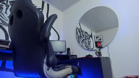 Andrs   -                   online show from March 12, 2:41 am