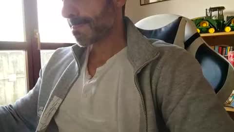 andrea_feetlover online show from April 23, 5:37 pm