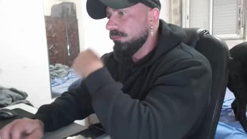  Instagram  online show from January 7, 6:57 pm