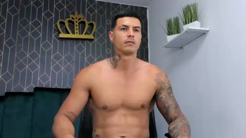 insta andres clark  online show from July 9, 7:06 pm