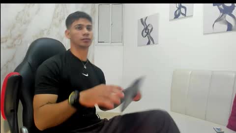 Snapshot of andres_stud chatting on October 11, 4:38 am andres_stud online show from October 11, 4:38 am