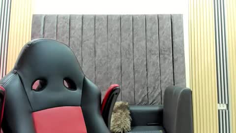 andres_stud online show from February 6, 4:09 am