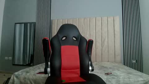 Snapshot of andres_stud chatting on September 9, 5:07 am andres_stud online show from September 9, 5:07 am