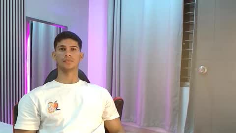 Snapshot of andres_stud chatting on September 13, 3:40 am andres_stud online show from September 13, 3:40 am