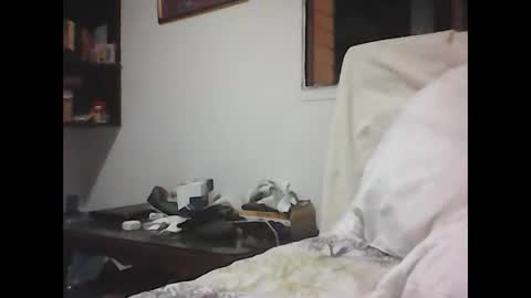 andresfloga online show from March 10, 12:49 am