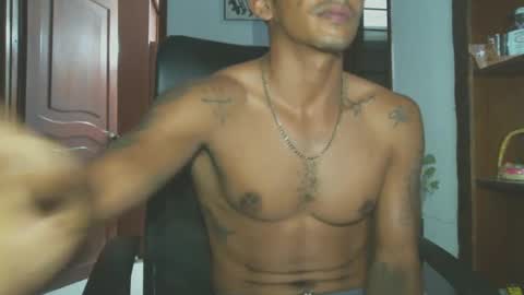 andresfmc1997 online show from September 28, 3:59 am