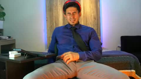 Andrew online show from February 10, 2:05 am