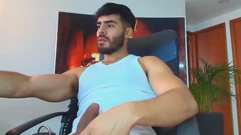 ANDREW WEST online show from February 28, 4:31 pm