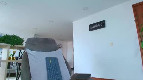 ANDREW WEST online show from September 30, 9:51 pm