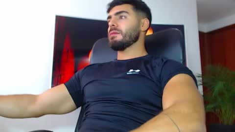 ANDREW WEST online show from December 19, 2:57 pm