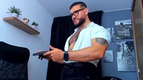 Andrew Diaz online show from October 31, 4:47 am