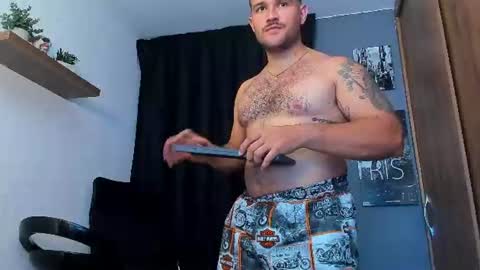 Andrew Diaz online show from July 1, 1:17 am