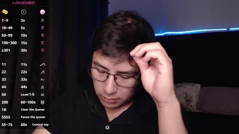 andrewmhilton_ online show from November 7, 6:39 am