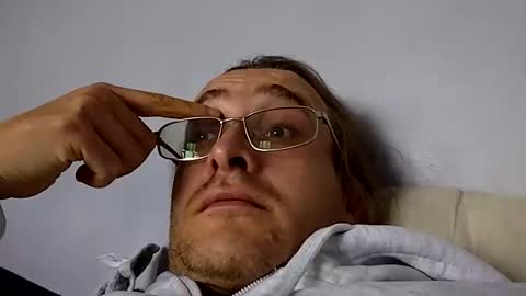 Snapshot of andrewwhitby chatting on September 11, 12:37 pm andrewwhitby online show from September 11, 12:37 pm