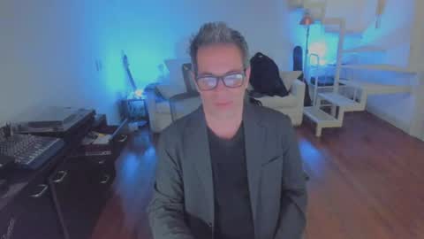 Andrew online show from June 29, 8:20 am