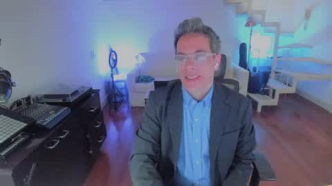 Andrew online show from June 20, 1:05 pm