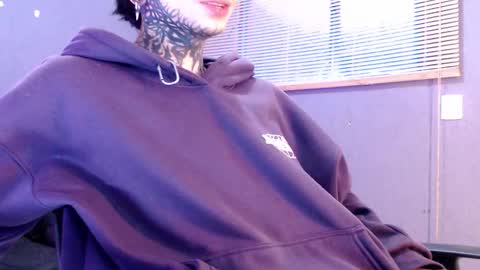 Snapshot of andy_bapho chatting on October 17, 2:21 pm ANDY online show from October 17, 2:21 pm