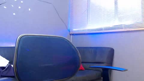 Snapshot of andy_bapho chatting on October 6, 2:33 pm ANDY online show from October 6, 2:33 pm