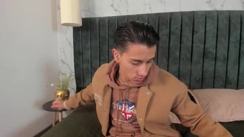 Andy Joy  online show from March 4, 12:01 pm