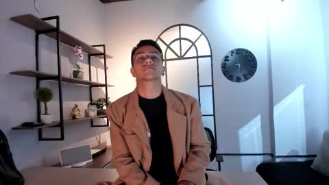 Andy Joy  online show from September 28, 10:35 am