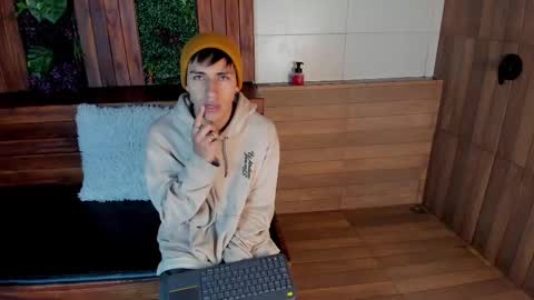 Andy Joy  online show from March 6, 11:03 am