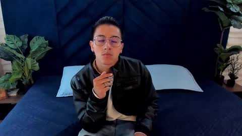 Andy Joy  online show from October 8, 11:03 am