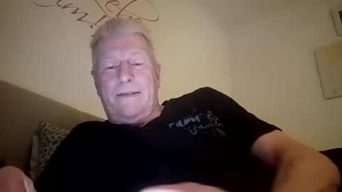 andyk1704 online show from January 23, 3:11 pm