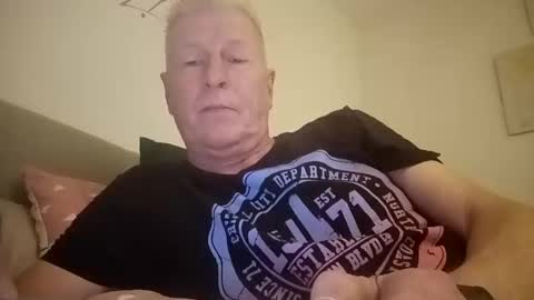 andyk1704 online show from February 3, 12:14 pm