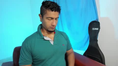 Snapshot of andylemonda chatting on February 28, 1:14 pm andylemonda online show from February 28, 1:14 pm