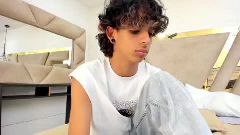 andyxibrat online show from September 16, 7:25 pm